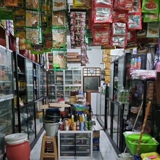 Toko Dua Putri: Pilihan Terbaik untuk Belanja di Adipala